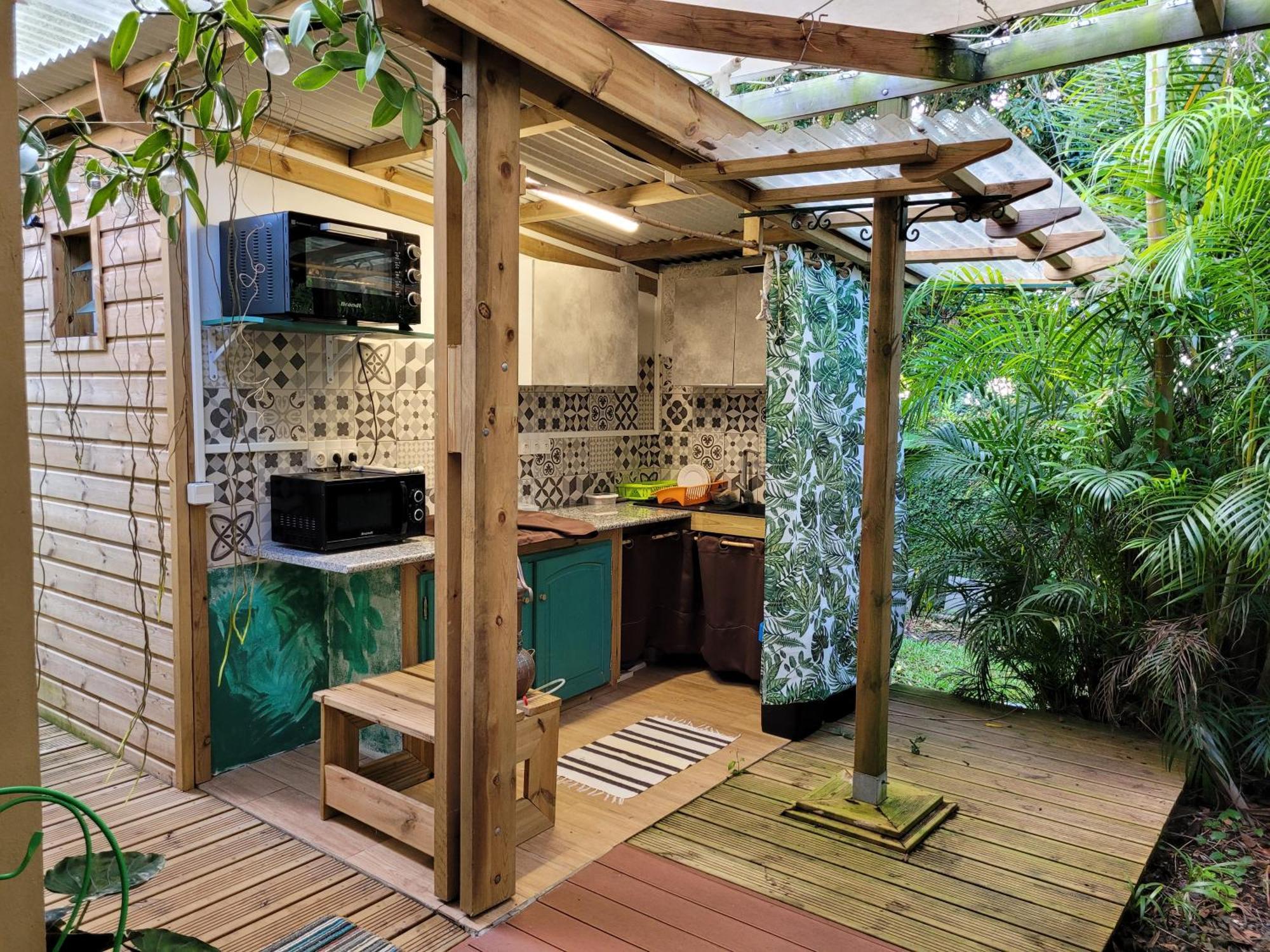 Poivre Et Citronnelle Bed & Breakfast Saint-Andre Ngoại thất bức ảnh